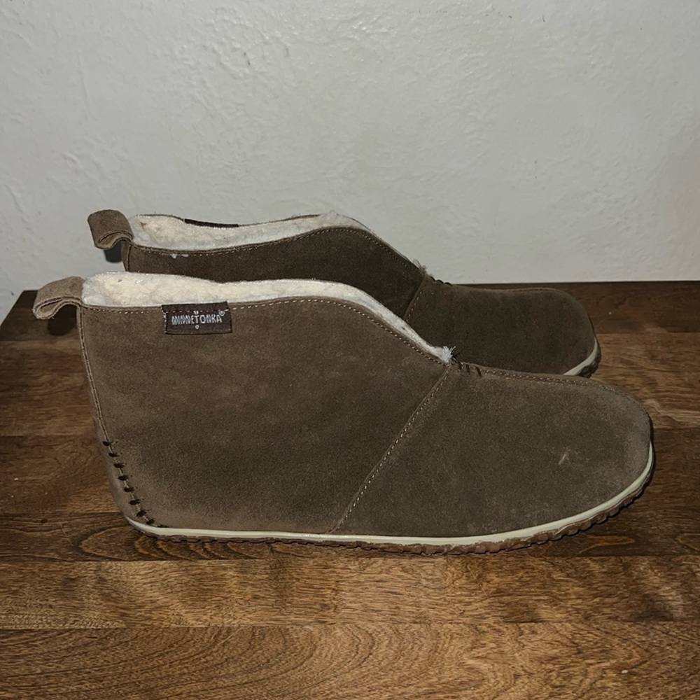 11 M Minnetonka Tamson boot slippers suede - Picture 3 of 9